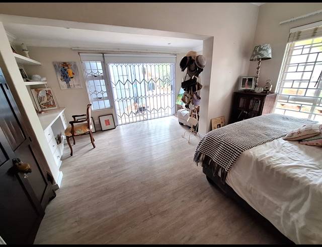 4 BEDROOM HOUSE TO LET IN LA LUCIA